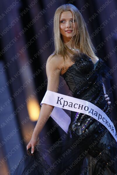 Светлана Степановская из Краснодарского края стала первой вице-мисс на национальном конкурсе Мисс Россия 2009 Светлана Степановская из Краснодарского края стала первой вице-мисс на национальном конкурсе Мисс Россия 2009