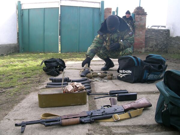 Оружие и боеприпасы обнаружены в Хасавюртовском районе Дагестана Оружие и боеприпасы обнаружены в Хасавюртовском районе Дагестана