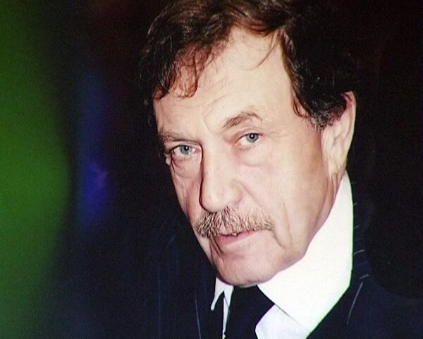 Василий Аксенов в кадре: взгляд на писателя через фотообъектив Василий Аксенов в кадре: взгляд на писателя через фотообъектив