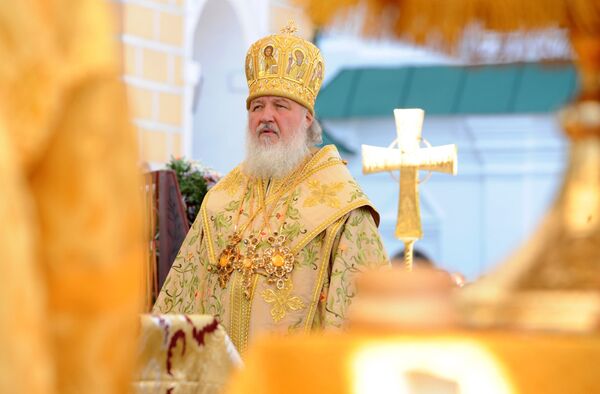 Патриарх Московский и всея Руси Кирилл во время литургии в Киево-Печерской лавре Патриарх Московский и всея Руси Кирилл во время литургии в Киево-Печерской лавре