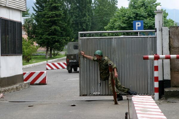 КПП военной базы в Закавказье КПП военной базы в Закавказье