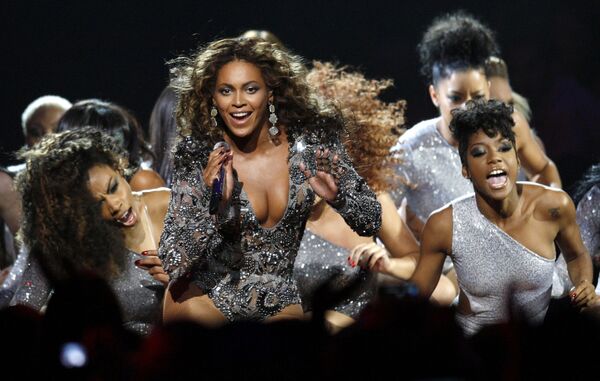 Бейонсе на церемонии вручения премии Video Music Awards американского музыкального телеканала MTV Бейонсе на церемонии вручения премии Video Music Awards американского музыкального телеканала MTV