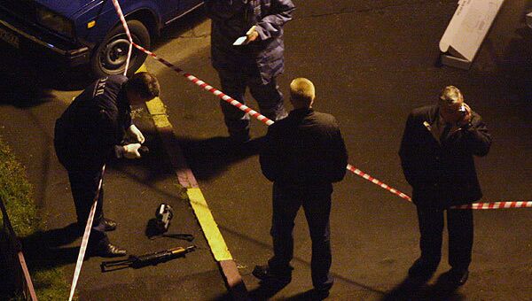 На месте убийства главы администрации Хасавюртовского района Дагестана Алимсултана Алхаматова На месте убийства главы администрации Хасавюртовского района Дагестана Алимсултана Алхаматова