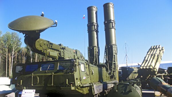 Зенитно-ракетная система С-300. Архивное фото Зенитно-ракетная система С-300. Архивное фото