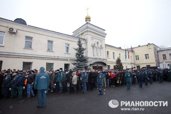 Прощание с начальником службы пожаротушения Москвы Евгением Чернышовым Прощание с начальником службы пожаротушения Москвы Евгением Чернышовым