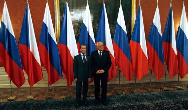 Президент России Дмитрий Медведев и президент Чехии Вацлав Клаус в Праге Президент России Дмитрий Медведев и президент Чехии Вацлав Клаус в Праге
