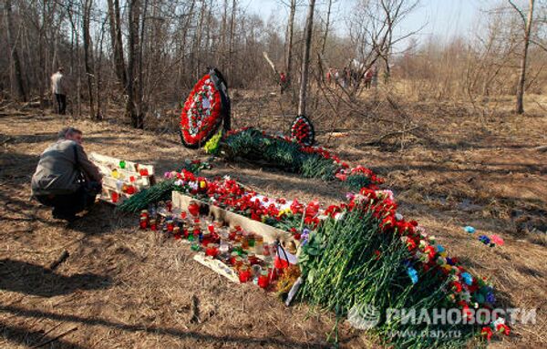 На месте авиакатастрофы под Смоленском. День третий На месте авиакатастрофы под Смоленском. День третий