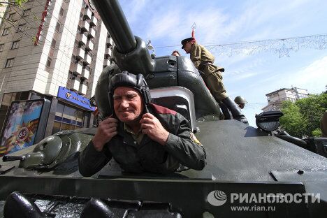 Генеральная репетиция соместного парада войск по случаю 65-й годовщины Победы в Великой Отечественной войне в Киеве Генеральная репетиция соместного парада войск по случаю 65-й годовщины Победы в Великой Отечественной войне в Киеве