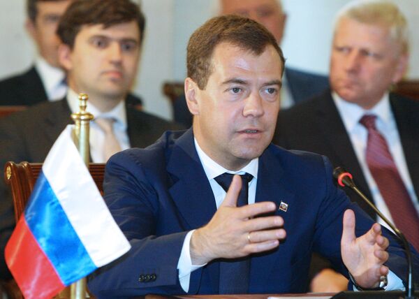 Президент РФ Дмитрий Медведев во время российско-сирийских переговоров Президент РФ Дмитрий Медведев во время российско-сирийских переговоров