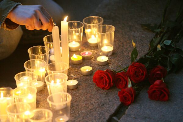 В Новокузнецке прошла акция памяти по погибшим шахтерам В Новокузнецке прошла акция памяти по погибшим шахтерам