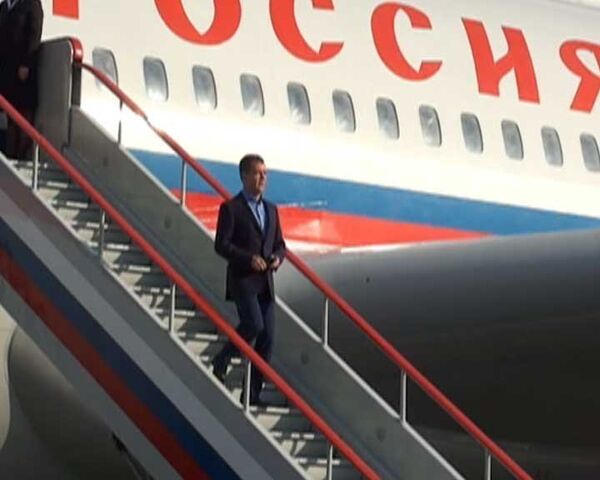 Медведев прибыл в Ростов, где пройдет саммит Россия - ЕС Медведев прибыл в Ростов, где пройдет саммит Россия - ЕС
