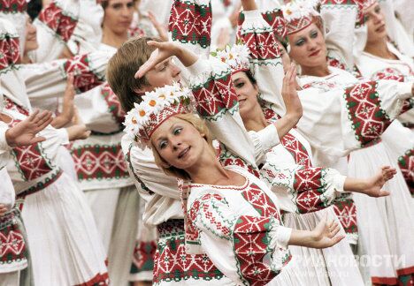 Сюита «Дружба народов» на церемонии открытия Олимпийских игр Сюита «Дружба народов» на церемонии открытия Олимпийских игр