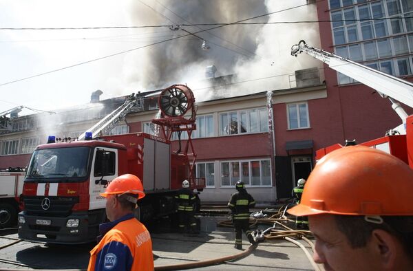 Пожар в Центрае имени Грабаря на улице Радио в Москве Пожар в Центрае имени Грабаря на улице Радио в Москве