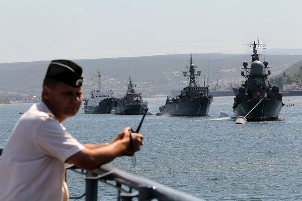 В Севастополе идет подготовка к празднованию Дня Военно-морского флота В Севастополе идет подготовка к празднованию Дня Военно-морского флота