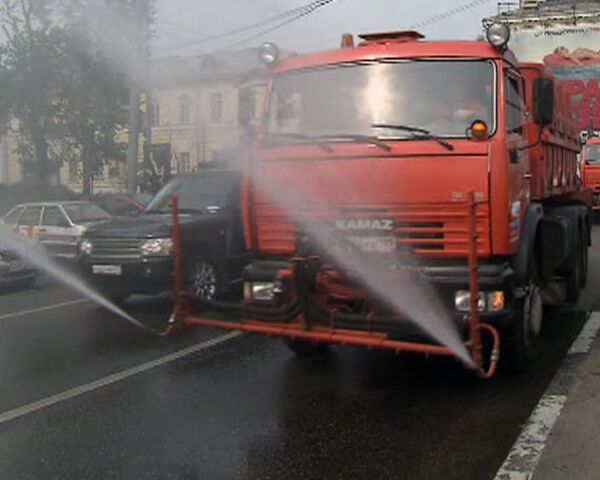 Для борьбы со смогом в Москве распыляют водяное облако Для борьбы со смогом в Москве распыляют водяное облако