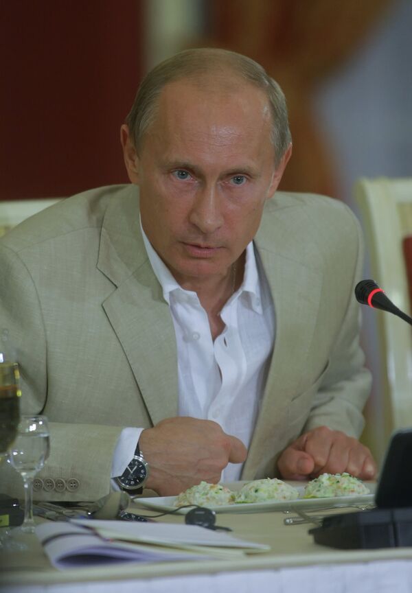 Премьер-министр РФ Владимир Путин встретился с членами Международного дискуссионного клуба Валдай Премьер-министр РФ Владимир Путин встретился с членами Международного дискуссионного клуба Валдай