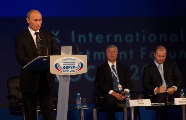 Премьер-министр РФ Владимир Путин на IX Международном инвестиционном форуме Сочи-2010 Премьер-министр РФ Владимир Путин на IX Международном инвестиционном форуме Сочи-2010