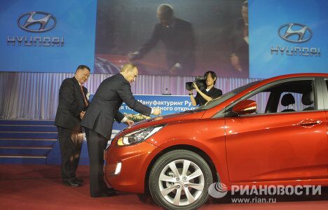 Владимир Путин на открытии завода Hyundai Motor в Санкт-Петербурге Владимир Путин на открытии завода Hyundai Motor в Санкт-Петербурге