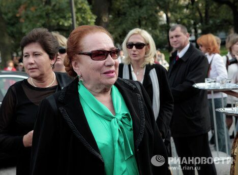 Вручение премии телевизионного конкурса ТЭФИ-2010. Лица в Санкт-Петербурге Вручение премии телевизионного конкурса ТЭФИ-2010. Лица в Санкт-Петербурге