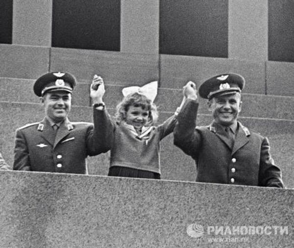 Андриян Николаев, Наташа Попович, Павел Попович Андриян Николаев, Наташа Попович, Павел Попович