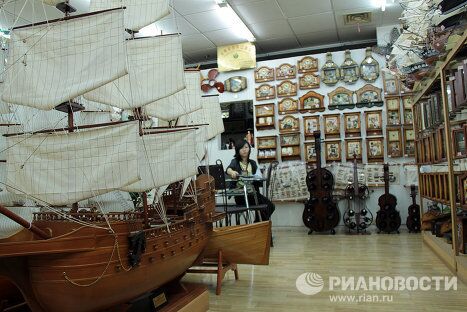 Крупнейший в КНР рынок товаров широкого потребления в городе Иу Крупнейший в КНР рынок товаров широкого потребления в городе Иу