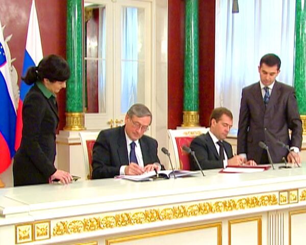 Медведев позвал словенцев в Сколково Медведев позвал словенцев в Сколково