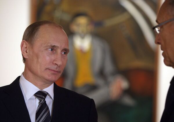 Премьер-министр РФ Владимир Путин посетил выставку Петр Кончаловский. К эволюции русского авангарда Премьер-министр РФ Владимир Путин посетил выставку Петр Кончаловский. К эволюции русского авангарда