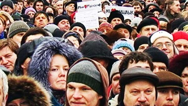 Сотни москвичей вышли на митинг Москва для всех! против ксенофобии Сотни москвичей вышли на митинг Москва для всех! против ксенофобии