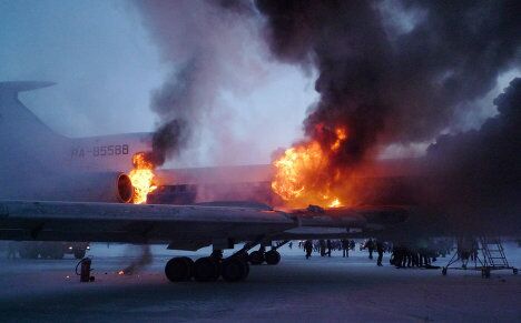 Пожар на борту самолета Ту-154 в аэропорту Сургута Пожар на борту самолета Ту-154 в аэропорту Сургута