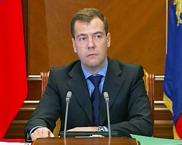 Медведев требует привести в чувства отвечающие за безопасность службы Медведев требует привести в чувства отвечающие за безопасность службы