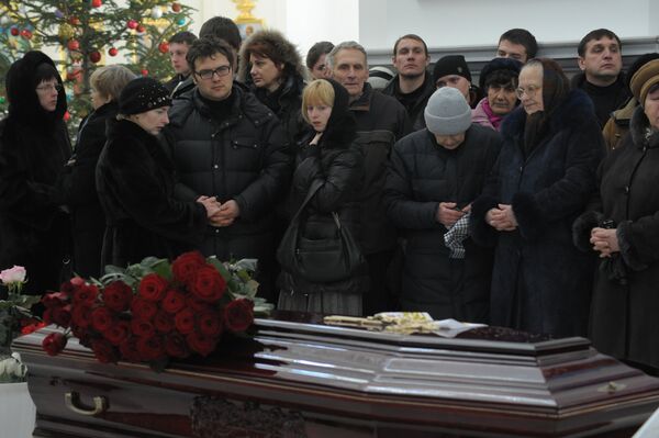 Похороны жертв теракта в Домодедово Похороны жертв теракта в Домодедово