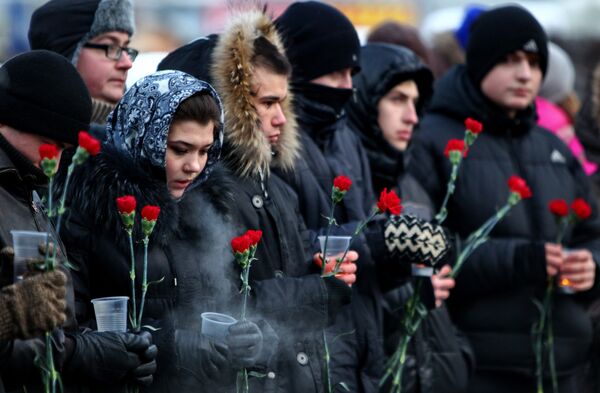 Акция памяти погибших при взрыве в Домодедово Акция памяти погибших при взрыве в Домодедово