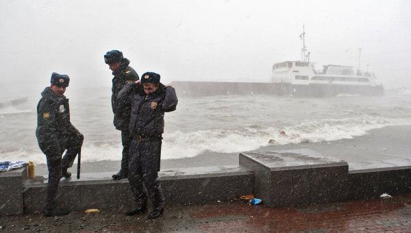 Турецкий сухогруз Бешикташ потерпел крушение в шторм у берегов Сочи Турецкий сухогруз Бешикташ потерпел крушение в шторм у берегов Сочи