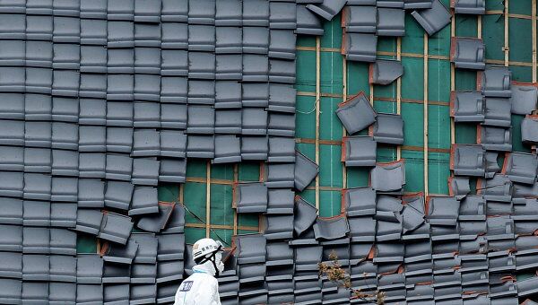 Последствия землетрясения в японской префектуре Фукусима Последствия землетрясения в японской префектуре Фукусима