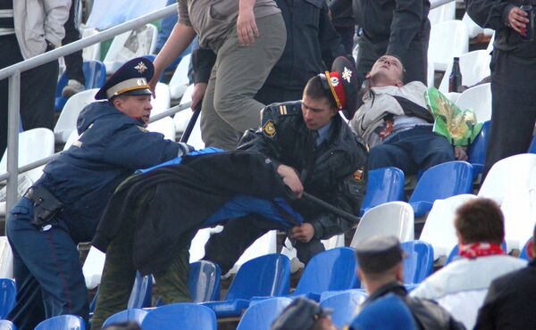 Беспорядки болельщиков Беспорядки болельщиков