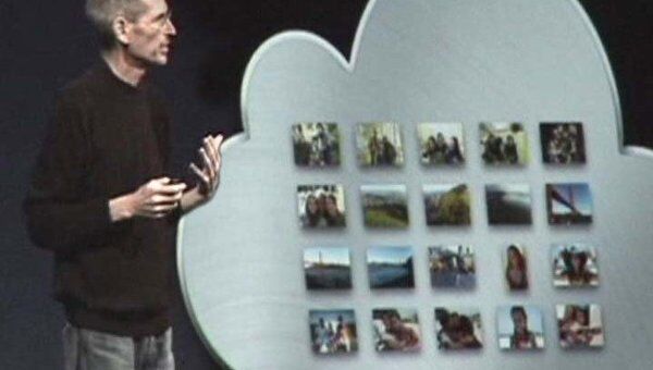 Стива Джобса встретили овациями на презентации нового сервиса iCloud Стива Джобса встретили овациями на презентации нового сервиса iCloud