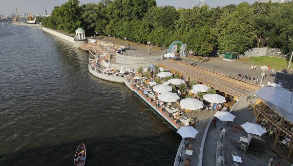 Работа парка культуры имени Горького. Архив Работа парка культуры имени Горького. Архив