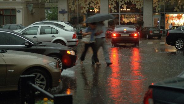 Сильная гроза в Москве Сильная гроза в Москве