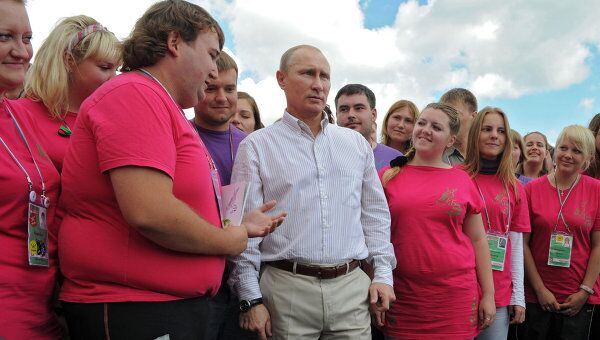 Посещение В.Путиным молодежного форума Селигер-2011 Посещение В.Путиным молодежного форума Селигер-2011