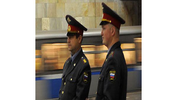 Милиция на станции метро. Архив Милиция на станции метро. Архив
