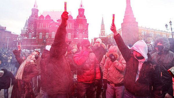Митинг фанатов на Манежной площади в Москве Митинг фанатов на Манежной площади в Москве