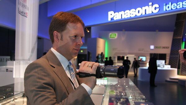 Павильон Panasonic на выставке. Архивное фото Павильон Panasonic на выставке. Архивное фото