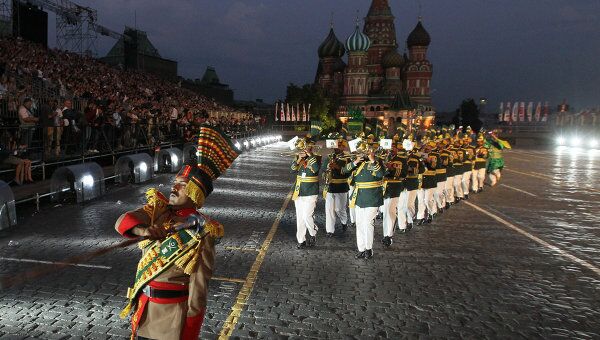 Церемония открытия фестиваля Спасская башня 2011 в Москве. Архив Церемония открытия фестиваля Спасская башня 2011 в Москве. Архив