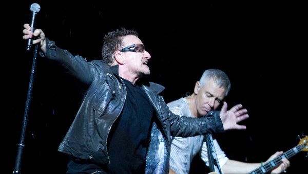 Концерт ирландской группы U2 в рамках мирового тура 360 Degree. Архивное фото Концерт ирландской группы U2 в рамках мирового тура 360 Degree. Архивное фото
