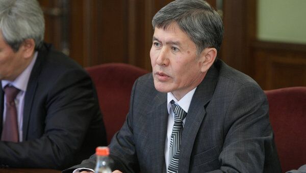 Первый вице-премьер Киргизской Республики Алмазбек Атамбаев. Архив Первый вице-премьер Киргизской Республики Алмазбек Атамбаев. Архив