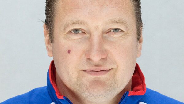 Хоккеист Александр Карповцев Хоккеист Александр Карповцев