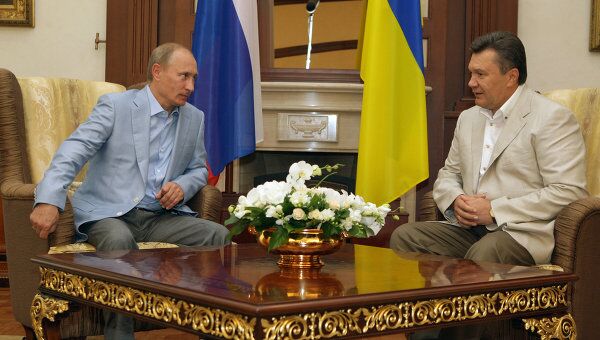 Встреча премьер-министра РФ Владимира Путина с президентом Украины Виктором Януковичем. Архив Встреча премьер-министра РФ Владимира Путина с президентом Украины Виктором Януковичем. Архив