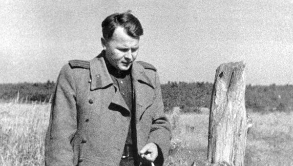 Поэт Александр Твардовский. Архив Поэт Александр Твардовский. Архив