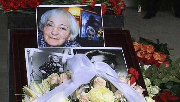 С режиссером Татьяной Лиозновой простились в полной тишине С режиссером Татьяной Лиозновой простились в полной тишине