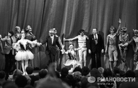 Поклон после балета Приключения Чипполино Поклон после балета Приключения Чипполино